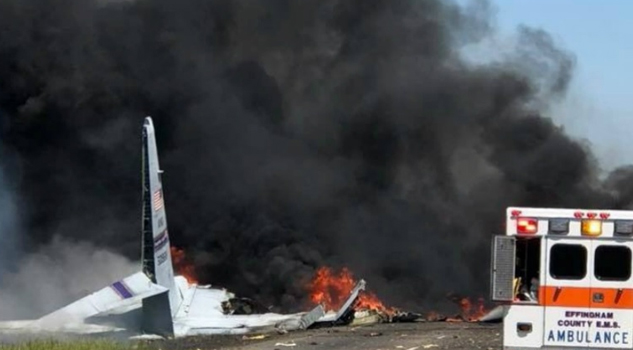 Al Menos Cinco Personas Mueren Estrellarse Avión Militar E.UA.