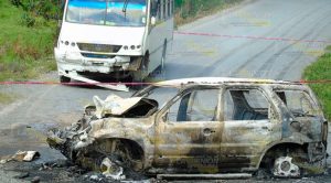 Mueren calcinadas dentro de camioneta Mueren Calcinadas Dentro Camioneta