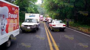 Policía Impactado Camioneta Repartidora