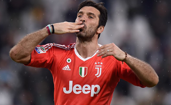 ¡Arrivederci Gigi! Buffon se va de la Juventus; deja retiro en el aire