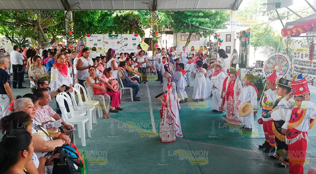 Alumnos de primaria resaltan cultura totonaca Alumnos Primaria Resaltan Cultura Totonaca