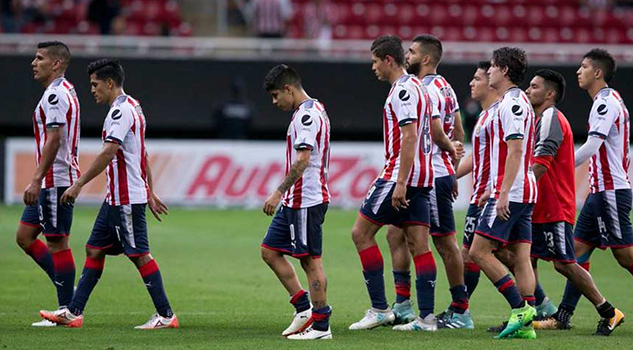 A Chivas le sale comprador