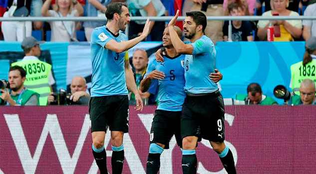 Gol de Suárez clasifica a Uruguay y Rusia para octavos de final