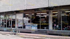 Dan cristalazo en tienda departamental elektra Dan Cristalazo Rienda Departamental Elektra