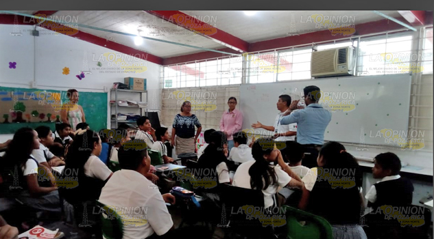 Reconocen apoyo de Editorial GIBB