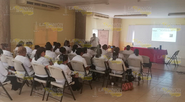 Enfermeras se capacitan en atención obstétrica Enfermeras Capacitan Atención Obstétrica
