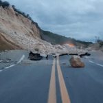 Se levanta tramo de autopista en Oaxaca