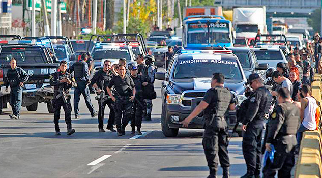 Vinculan a proceso a 5 hombres por atentado contra exfiscal de Jalisco