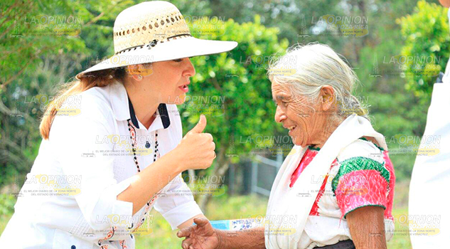 Cercanía y diálogo con la gente, son la base del proyecto de Paty Valencia