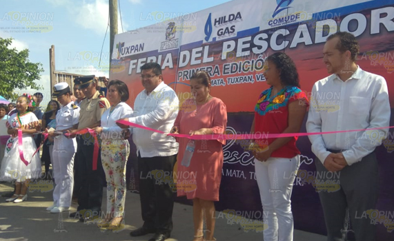 Inicia la Feria del Pescador en Tuxpan