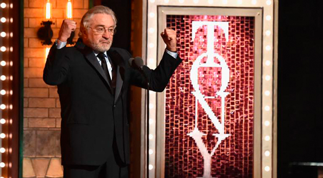 Robert De Niro insulta a Trump y es ovacionado de pie Robert De Niro Insulta Trump Ovacionado Pie