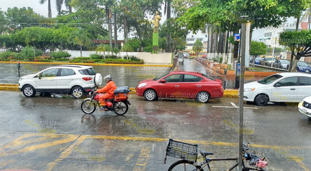 Continuarán lluvias en las próximas horas, alerta gris en la entidad
