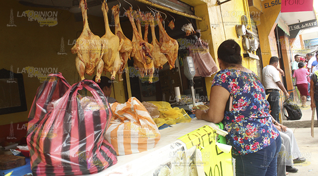 A la alza el precio del pollo