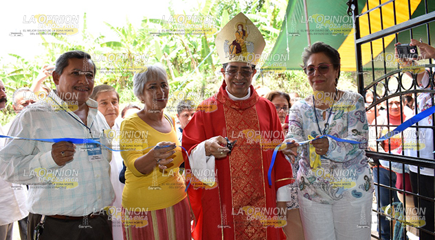 Celebración y bendición de nuevo asilo en Tlapacoyan
