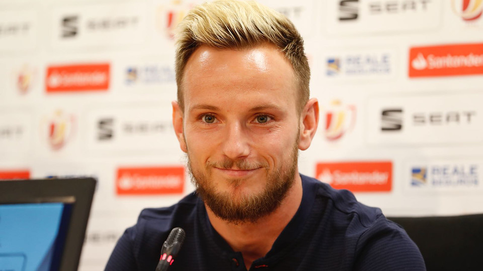 Ivan Rakitić croata nacido en Suiza, que combinación