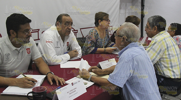Alcalde brinda apoyo a los atletas máster
