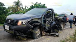 Camioneta se estampa contra camión sobre la Tuxpan-Tampico Camioneta Estampa Contra Camión Sobre Tuxpan Tampico