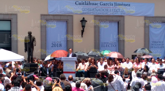 Cuitláhuac ofrece austeridad y respeto a Veracruz Cuitláhuac Ofrece Austeridad Respeto Veracruz