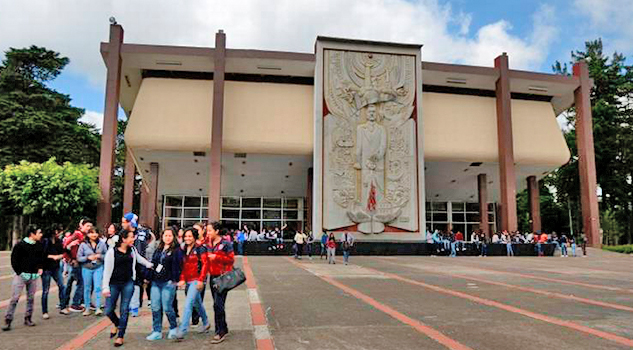 Lograron su ingreso a escuelas normales 789 jóvenes de un total de 2 mil 169