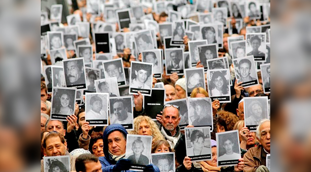 "En este instante, hace 24 años, asesinaron a nuestros padres"