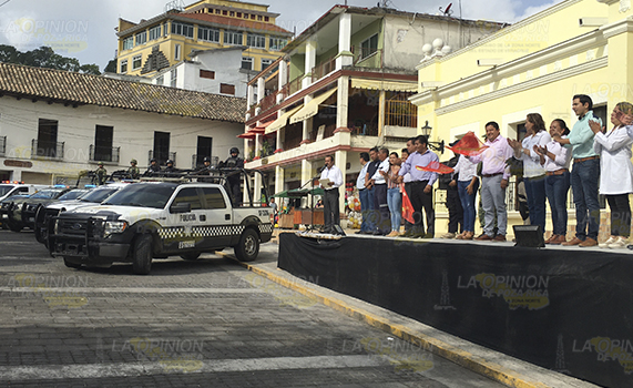 Arranca operativo vacacional