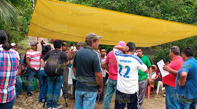 Sin acuerdo entre la comunidad El Mamey y PEMEX Sin Acuerdo Entre Comunidad El Mamey PEMEX