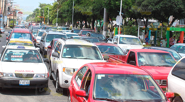 Solo 15 “tránsitos” para 100 mil autos en Poza Rica Solo 15 Tránsitos 100 mil Autos Poza Rica