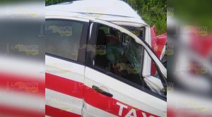 Muere taxista en accidente carretero en Tecolutla