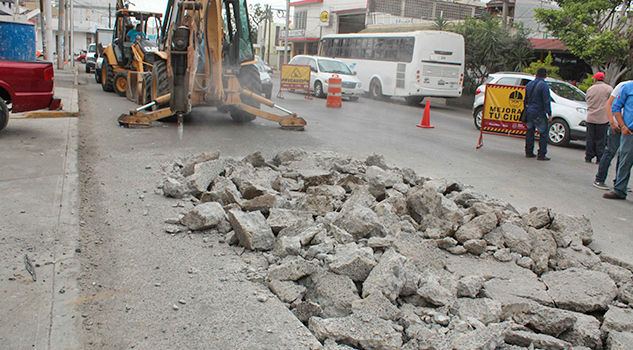 Van a tapar los baches, destinará ayuntamiento un millón de pesos para tapar los baches