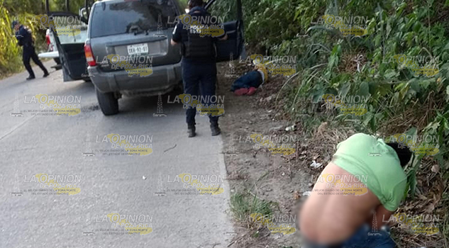 Enfrentamiento entre policías y delincuentes en Tuxpan, hay tres detenidos