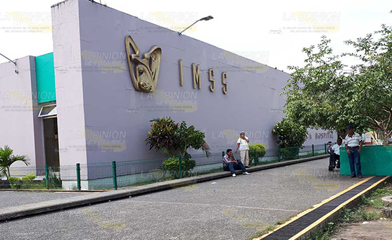 Roban medicamento controlado al IMSS