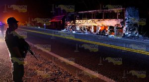 Arde autobús en la carretera Papantla-Gutiérrez Zamora Arde Autobús Carretera Papantla Gutiérrez Zamora