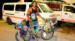 Argentino recorre el país en bicicleta Argentino Recorre País Bicicleta