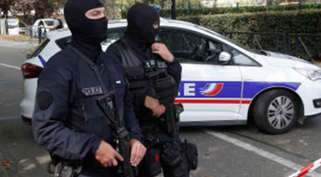 Ataque con cuchillo cerca de París deja dos muertos y un herido Ataque Cuchillo Cerca París Deja Dos Muertos Un Herido