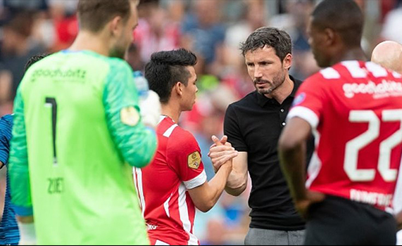 ¡Chucky y PSV dejan ir la Supercopa de Holanda! Van Bommel sufre primer fracaso