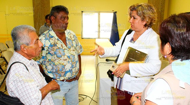 Campo deportivo de Papantla, convertido en basurero Campo Deportivo Papantla Convertido Basurero