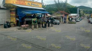 Cierran comercios de Tihuatlán por el ambulantaje Cierran Comercios Tihuatlán Por Ambulantaje