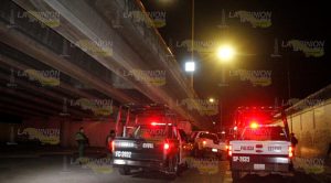 Conductor ebrio, choca contra distribuidor vial en Poza Rica Conductor Ebrio Choca Contra Distribuidor Vial Poza Rica