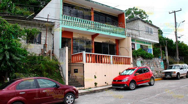 Conflicto sindical en Papantla, se disputan edificio Conflicto Sindical Papantla Disputan Edificio