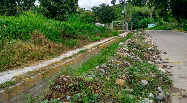 Constructora deja a familias sin drenaje funcional en Papantla Constructora Deja Familias Sin Drenaje Funcional Papantla