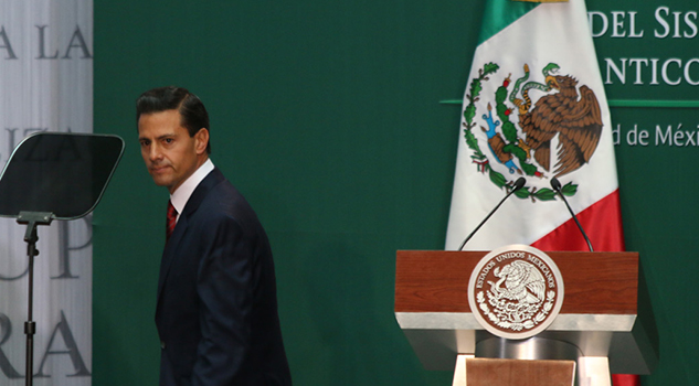 El primer compromiso que falló EPN fue con la corrupción, y por allí llegó su colapso: analistas