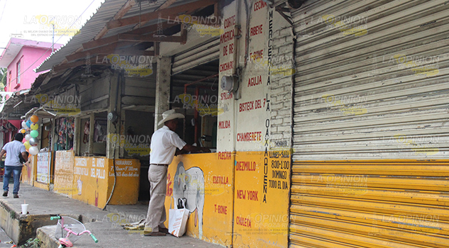 En Cazones de Herrera claman un mercado digno En Cazones de Herrera Claman Mercado Digno