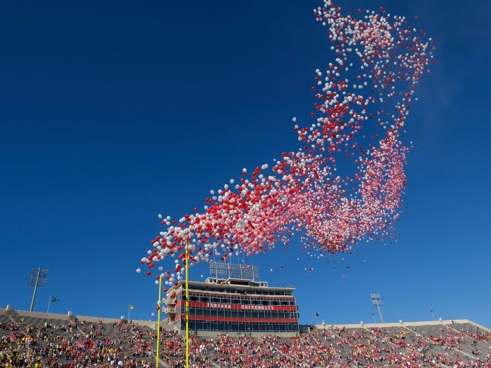 Además de los popotes, alertan sobre peligros de los globos