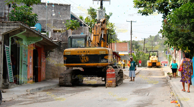 Habitantes de Carrizal, piden celeridad en obra carretera Habitantes Carrizal Piden Celeridad Obra Carretera