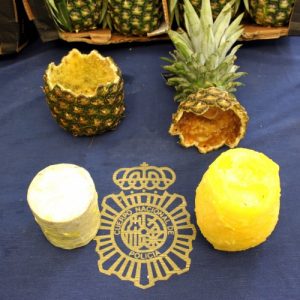 Incautan en España cocaína oculta dentro de piñas