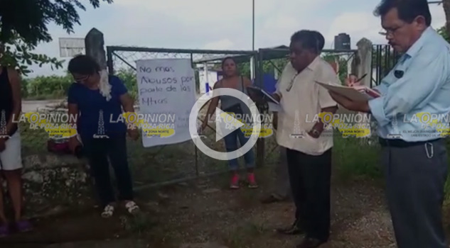 Padres de familia exigen destitución de maestra en Tecolutla Padres Familia Exigen Destitución Maestra Tecolutla