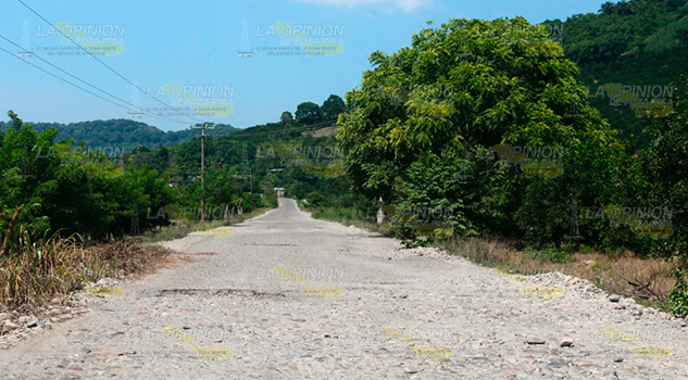 Paso de unidades pesadas destroza camino a Paso del Correo Paso Unidades Pesadas Destroza Camino Paso del Correo
