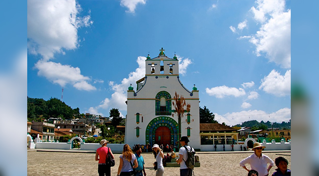Una iglesia en Chiapas usa la Coca-Cola para sus celebraciones, y no nos habíamos enterado