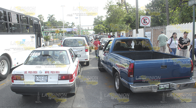 Calles de Poza Rica sin ley, anarquía en la vialidad