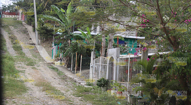 Demandad servicios de electrificación, agua y pavimentación